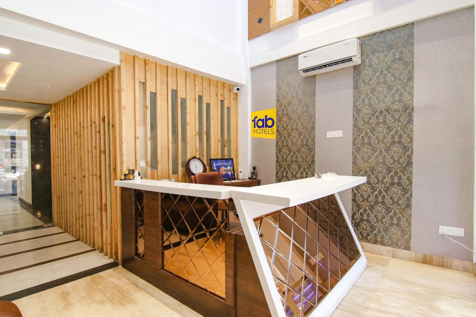 Fabhotel Prism Grand Zirakpur Luaran gambar