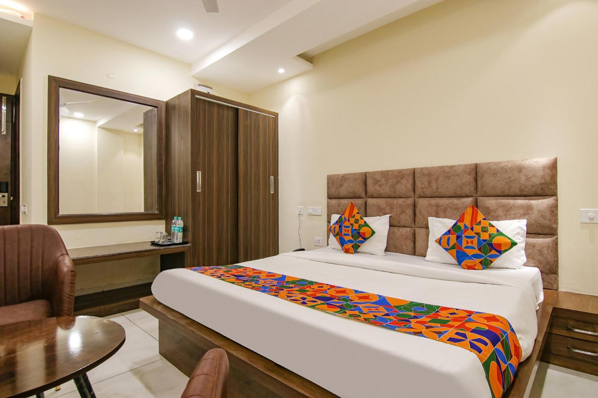 Fabhotel Prism Grand Zirakpur Luaran gambar