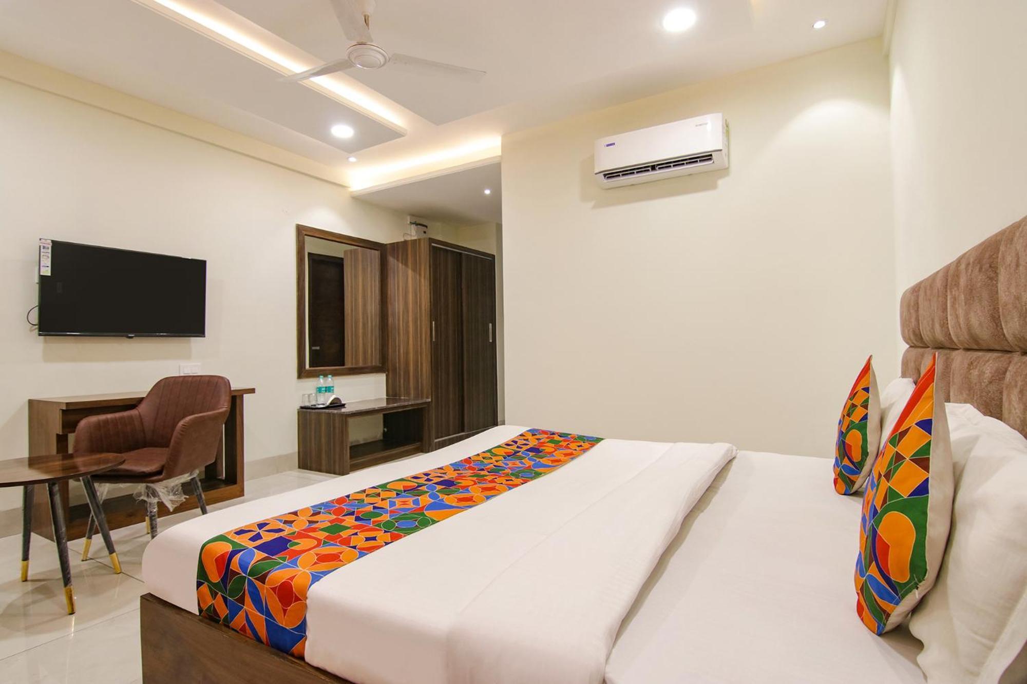 Fabhotel Prism Grand Zirakpur Luaran gambar